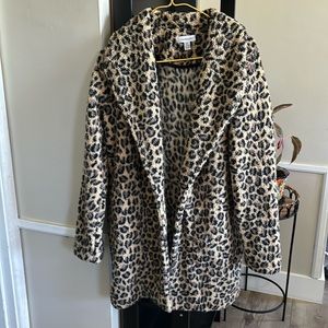 Coat animal print Sherpa size small